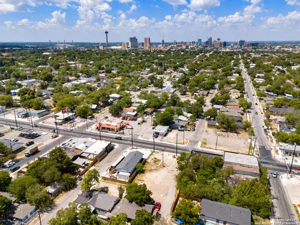 San Antonio, TX 78202-1450,920 NEW BRAUNFELS AVE