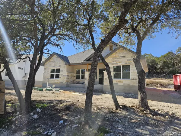 1298 Lavaca, Canyon Lake, TX 78133