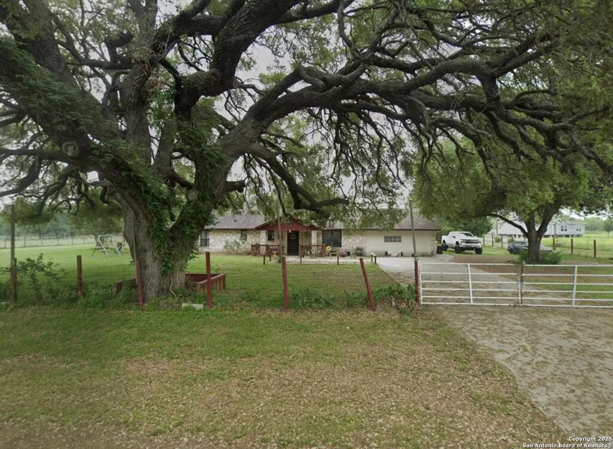 Von Ormy, TX 78073-4216,7824 ROCKPORT RD