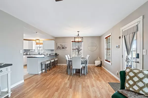 Devine, TX 78016,2148 state highway 173