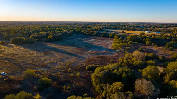 Yoakum, TX 77995,000 Hagan Mott Rd