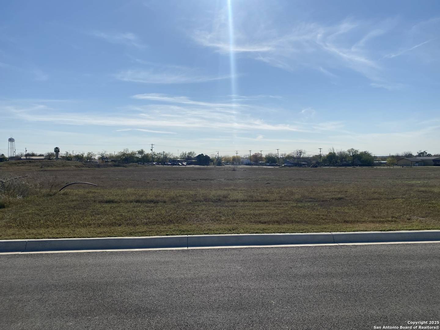 116 Albion Ct., Poteet, TX 78065