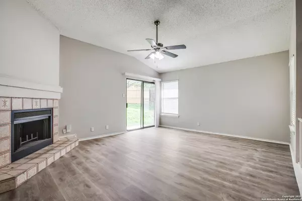 San Antonio, TX 78245-1153,366 ASH VILLAGE DR