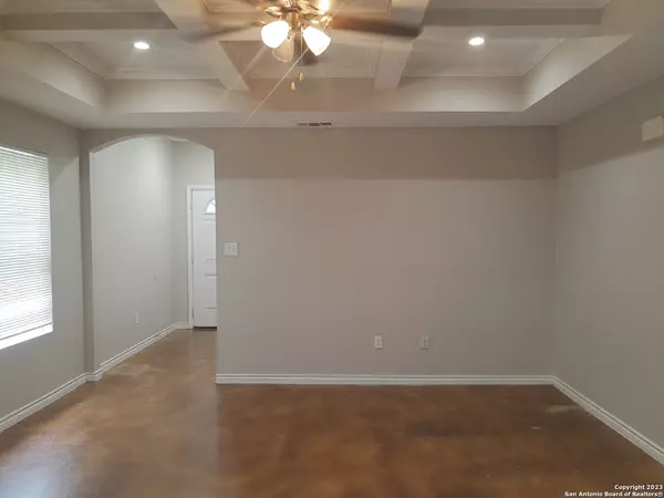 San Antonio, TX 78229-6146,5003 SUMMIT WOOD UNIT 4