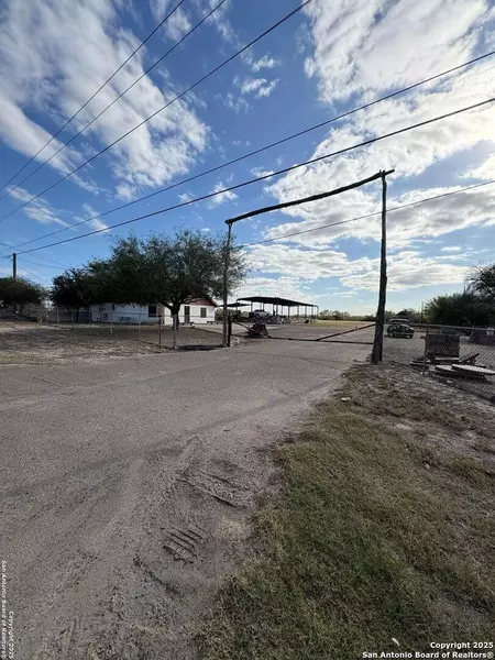 3907 U.S. HWY 83, Rio Grande City, TX 78582
