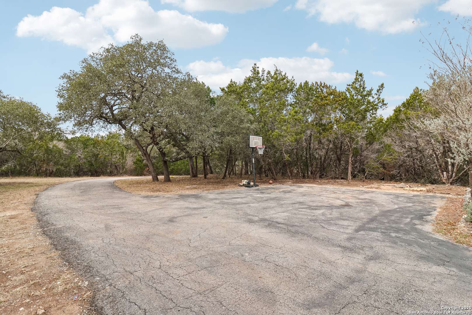 Mico, TX 78056-5470,605 COUNTY ROAD 2763
