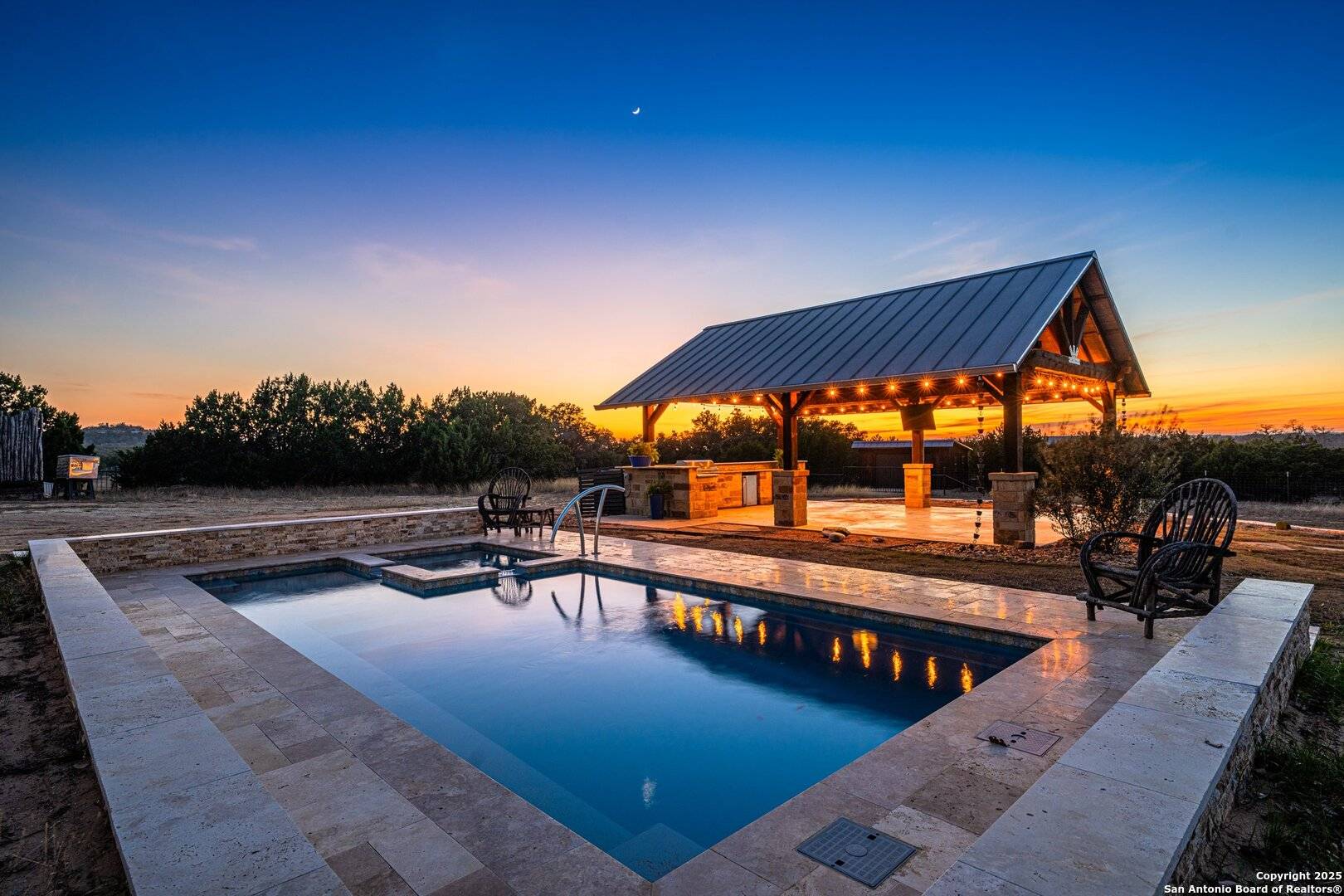 34 RUSTY SPUR DR, Fredericksburg, TX 78624