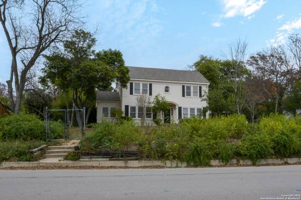 702 ogden, San Antonio, TX 78209
