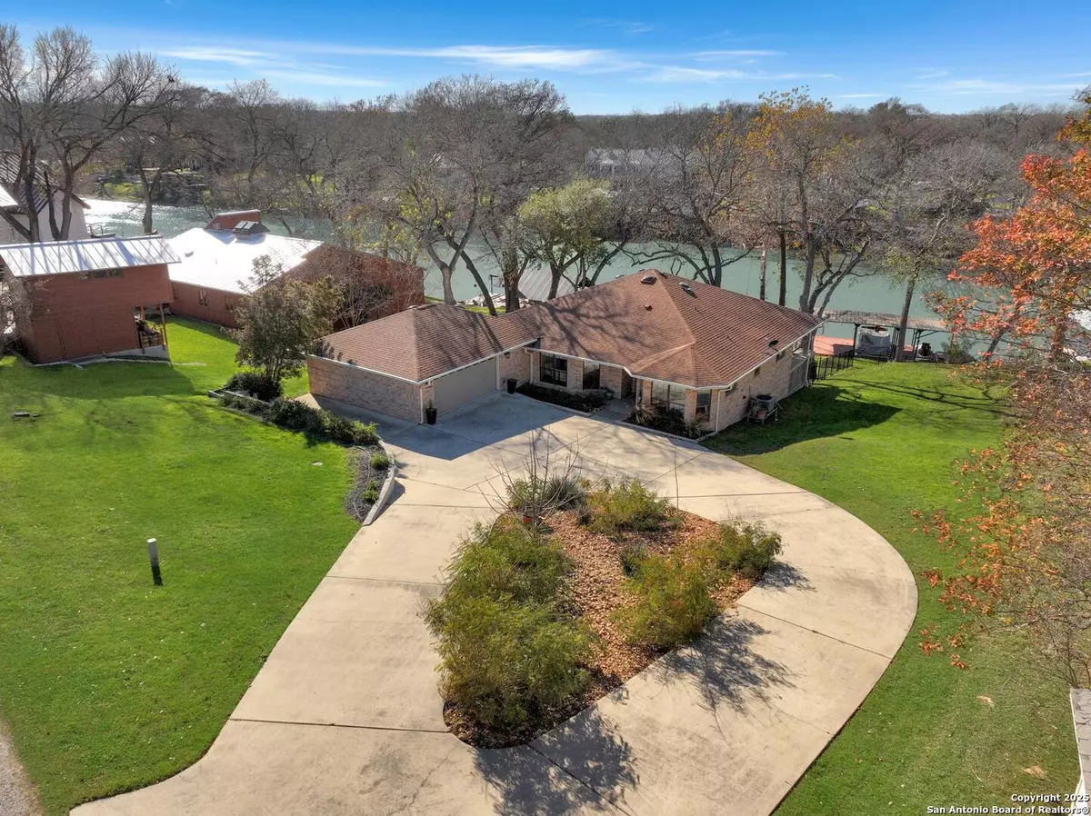 Seguin, TX 78155-3141,150 TURTLE LN