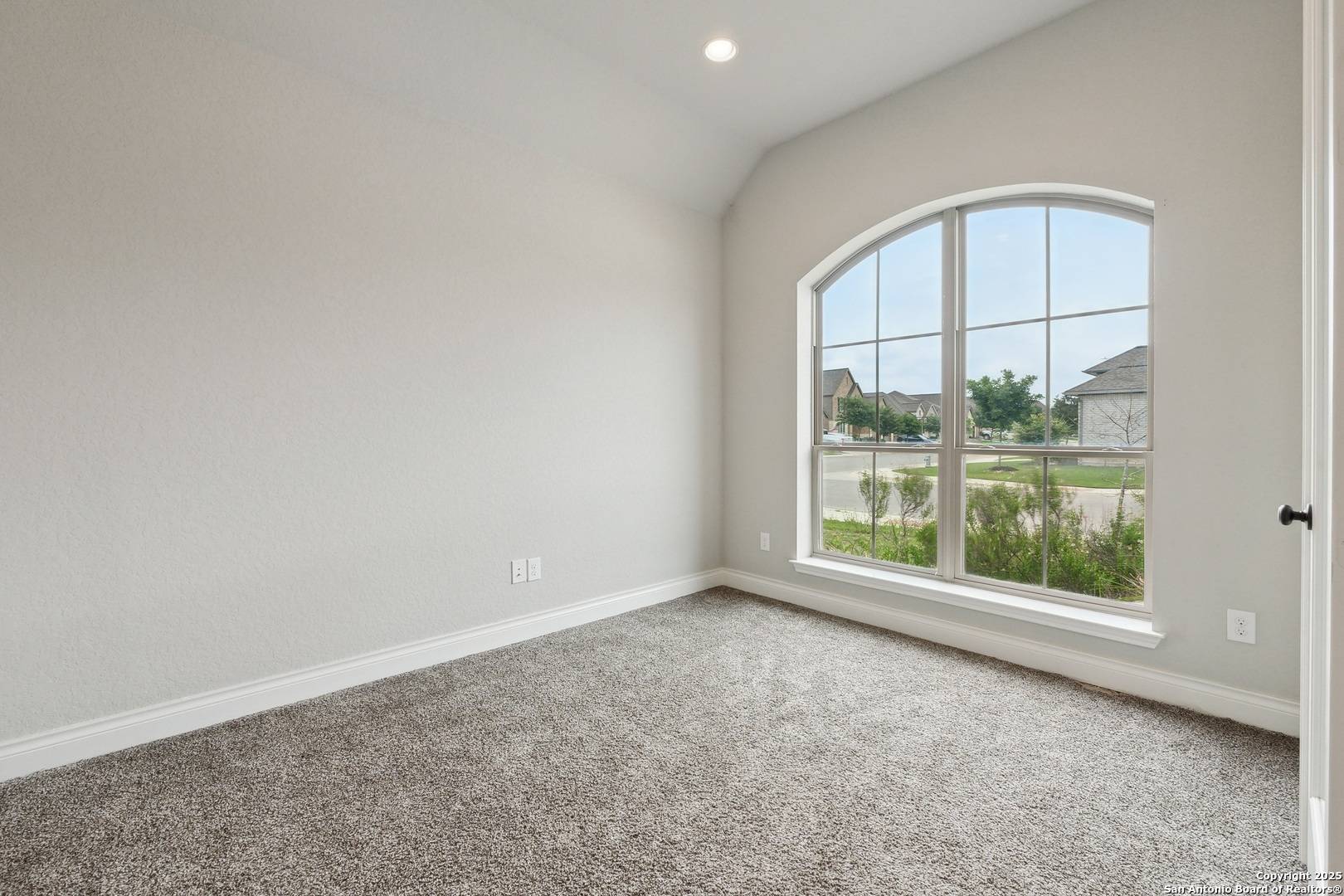 Seguin, TX 78155,2000 EDGECREEK