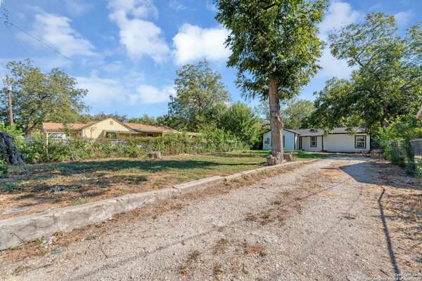 1630 Allende, San Antonio, TX 78237-3806