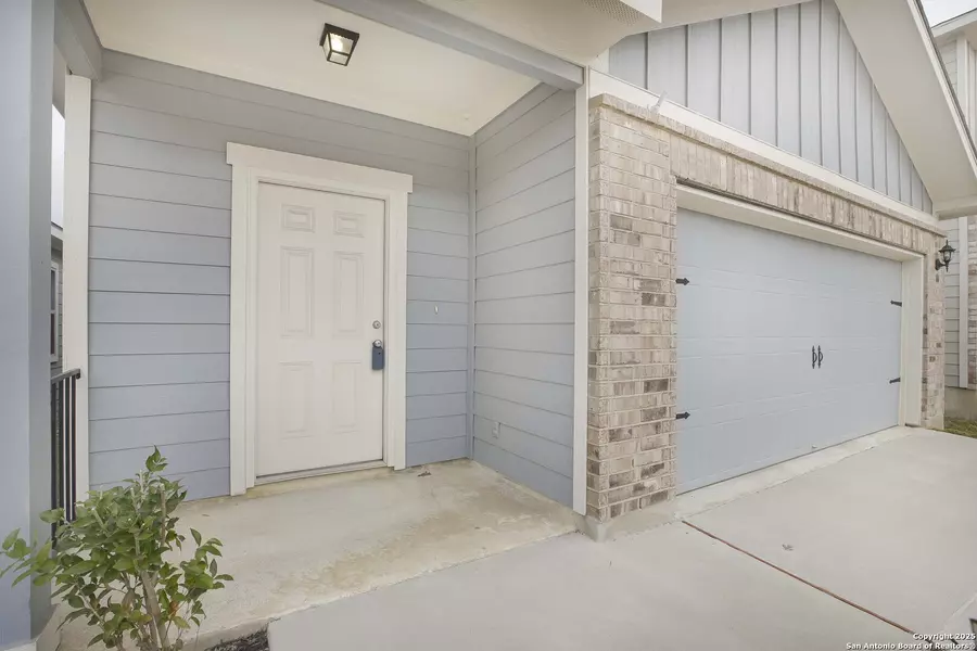 6806 Prue Rd #10, San Antonio, TX 78240-3383