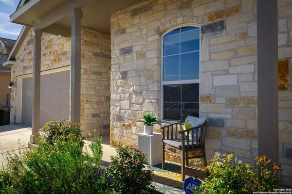 New Braunfels, TX 78130,521 blue stem