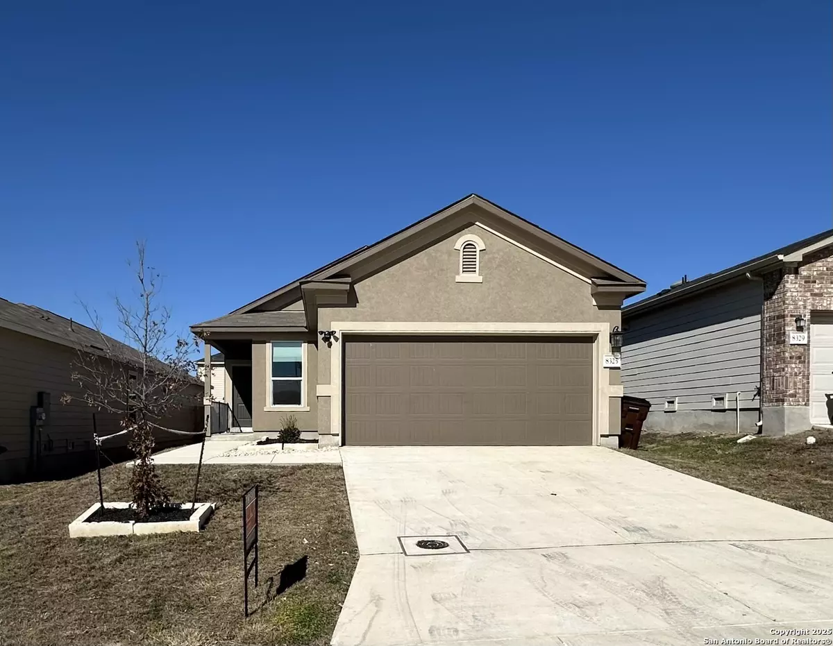 Converse, TX 78109,8325 KINCLAVEN CT