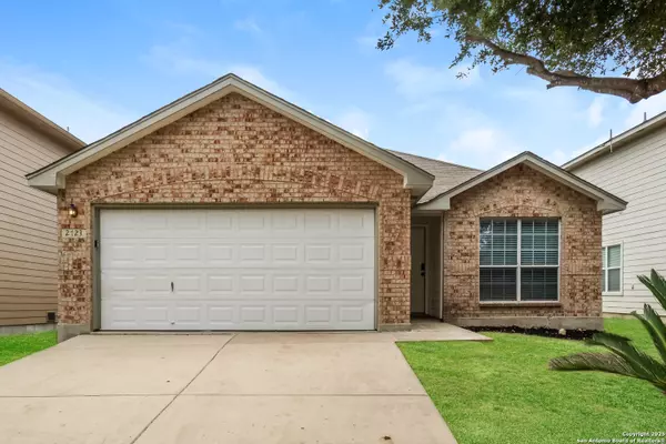 2723 SKYBOUND, San Antonio, TX 78245-4640