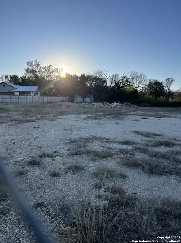 Boerne, TX 78006,110 Second St Lot 13