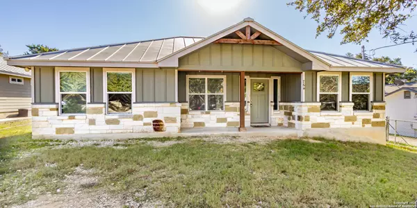 764 EASTVIEW DR, Canyon Lake, TX 78133-6459