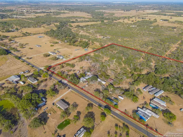 21190 ERNST RD, Somerset, TX 78069-3562