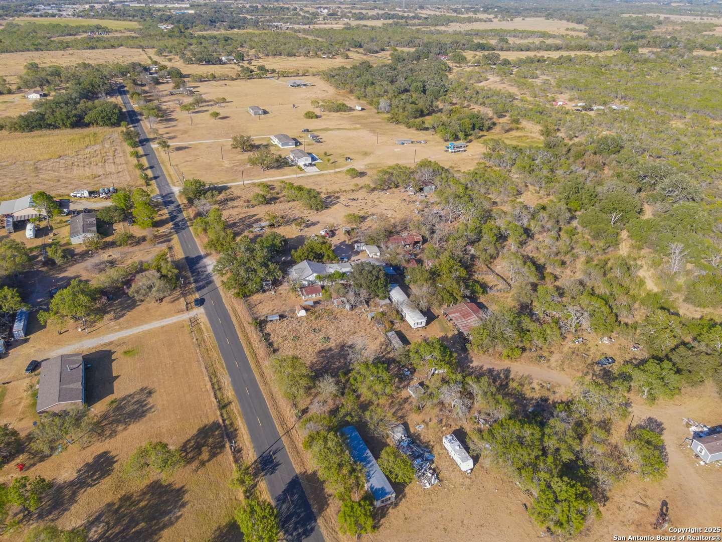 Somerset, TX 78069-3562,21190 ERNST RD
