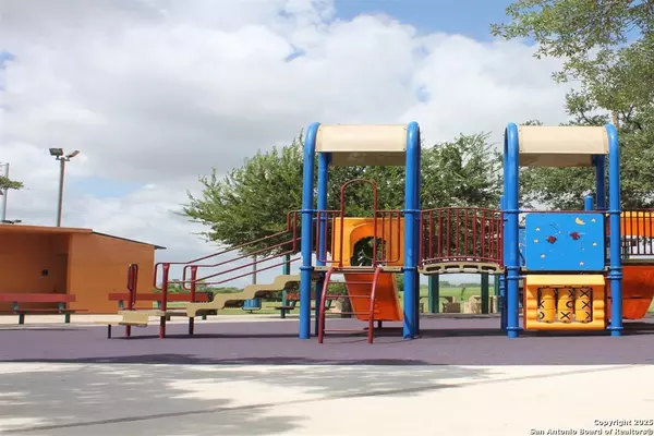 San Antonio, TX 78237,703/705/707 NW 36th Street