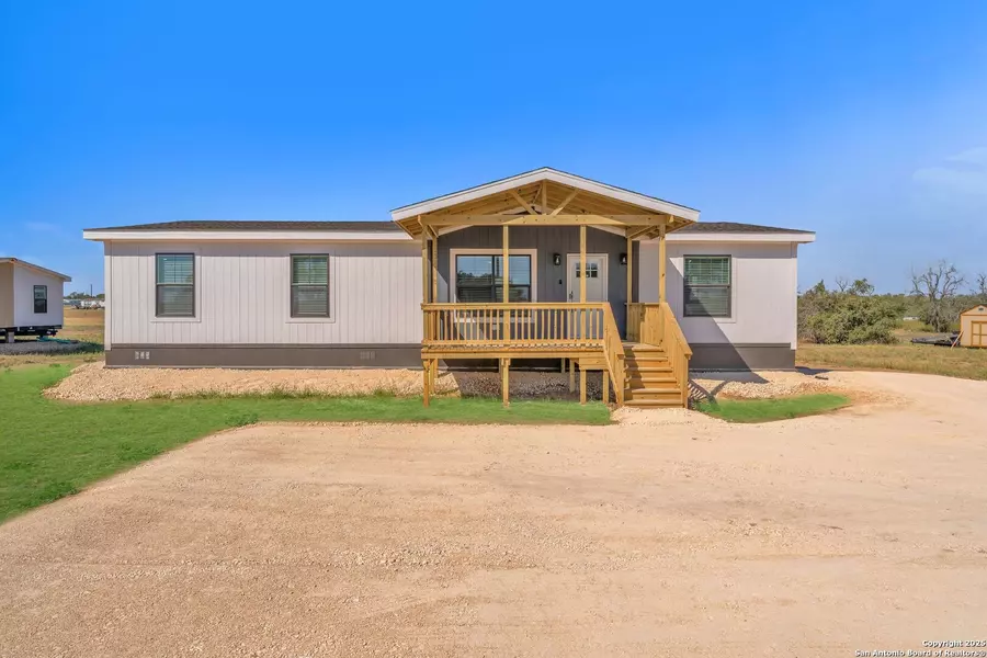 2629 FM 1332, Jourdanton, TX 78069