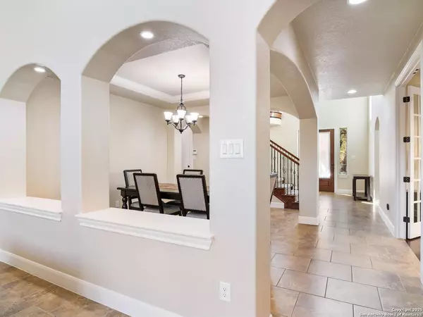 Boerne, TX 78015-4866,28026 VINE CLIFF