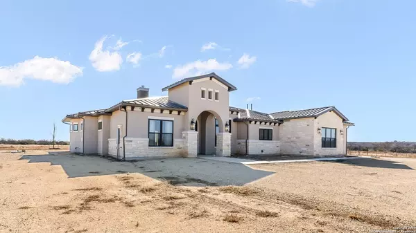 Devine, TX 78016,2013 County Road 651