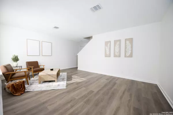 San Antonio, TX 78240-1559,5029 KENTON ROYALLE