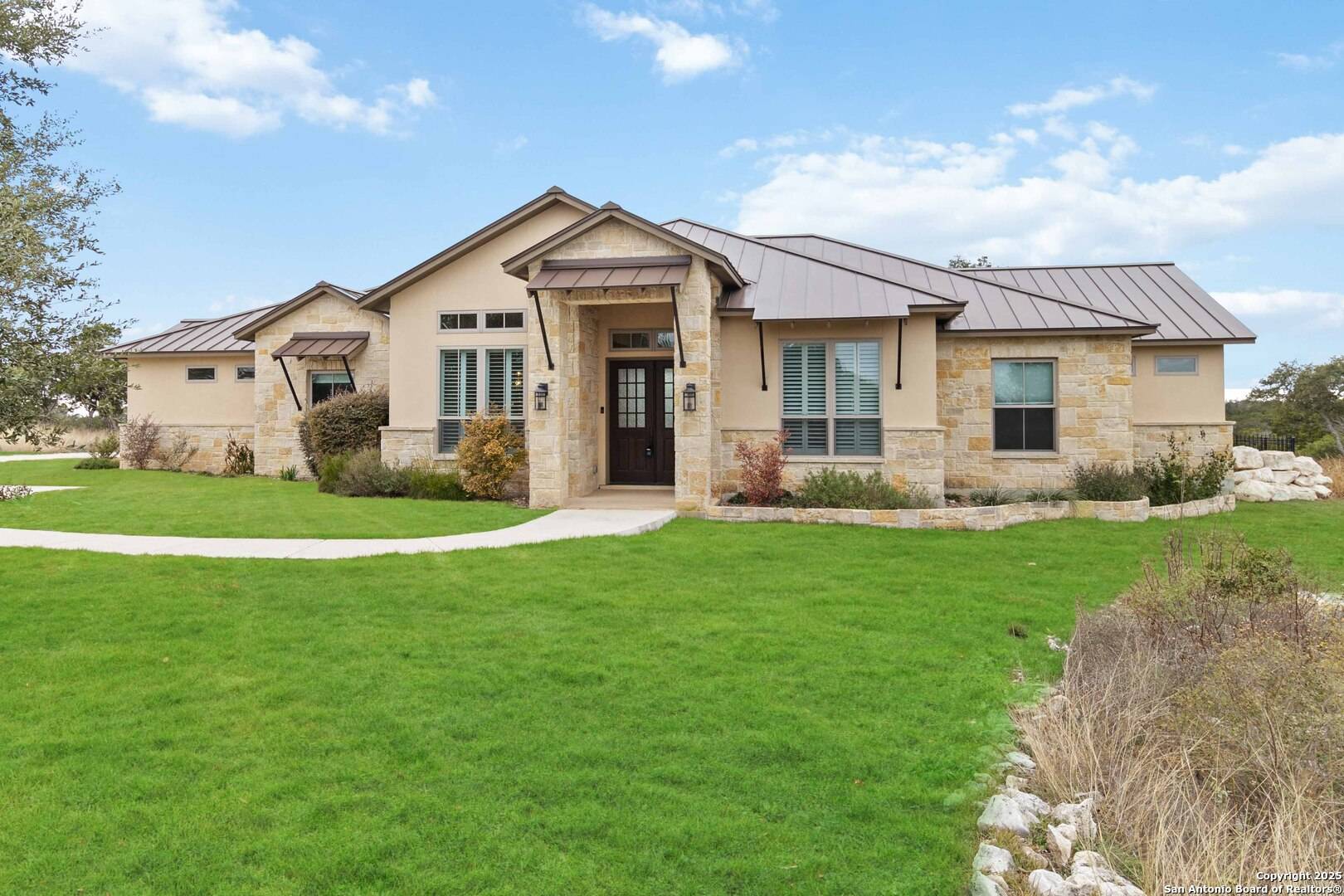 Mico, TX 78056,1083 PR 2775