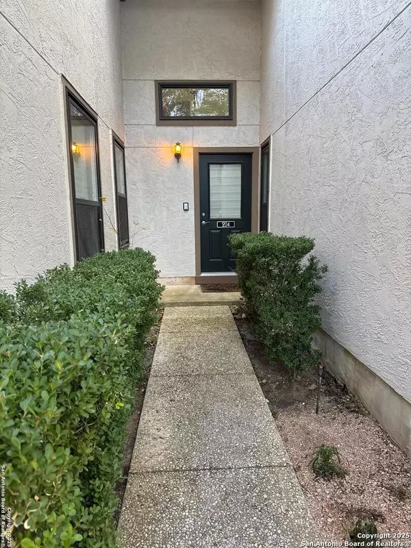 14122 Churchill UNIT 204, San Antonio, TX 78248