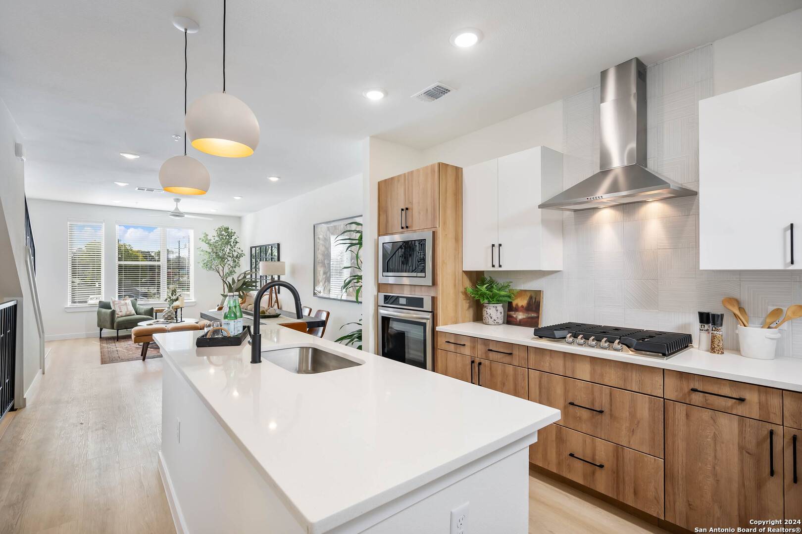 719 Locust St UNIT 1104,  San Antonio,  TX 78212