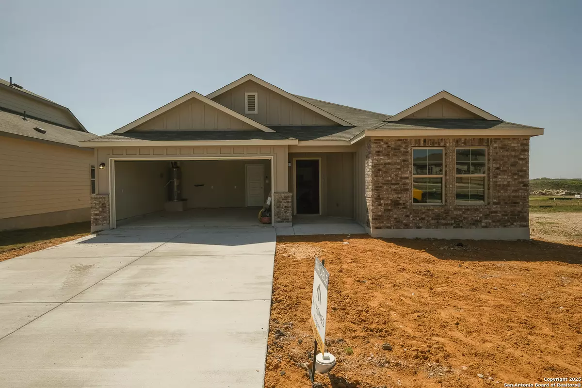 Seguin, TX 78155,1145 Water Valley