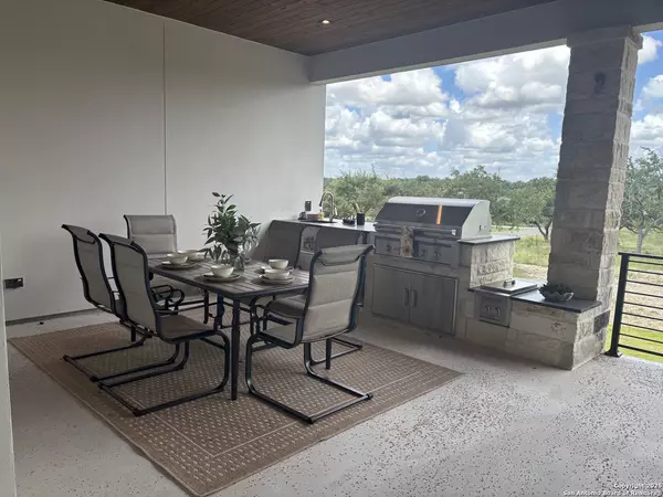Bulverde, TX 78163,736 JOHANNA RIDGE RD