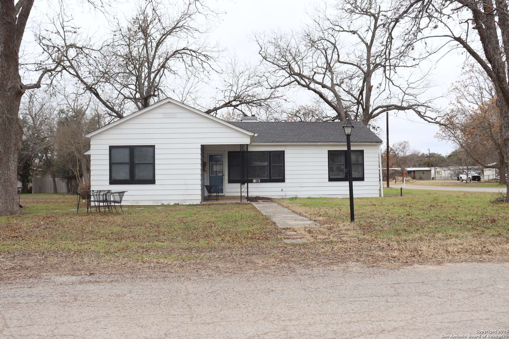 467 OAK ST, Utopia, TX 78884
