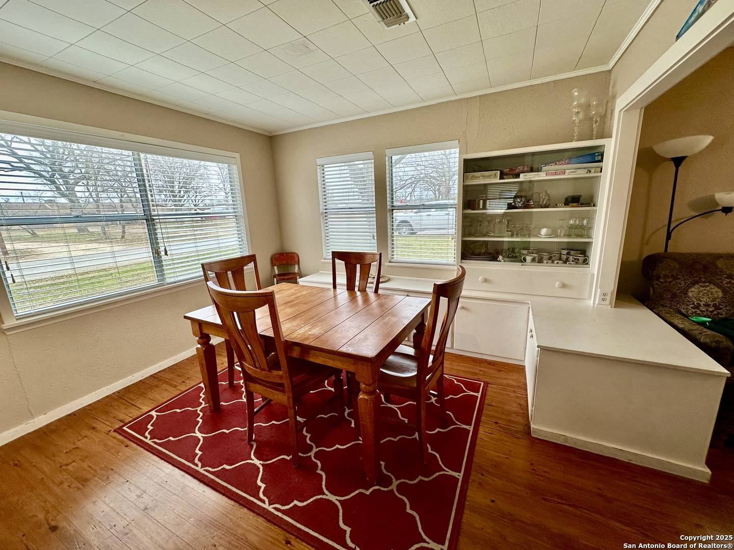Utopia, TX 78884,467 OAK ST