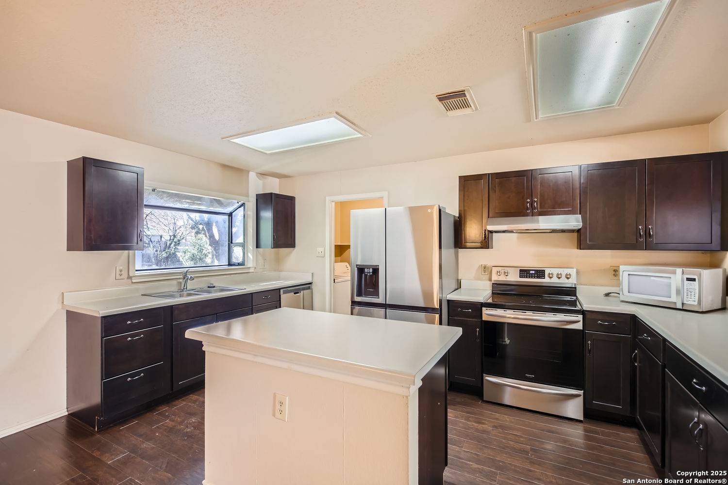 San Antonio, TX 78251-3516,5147 Senisa Springs