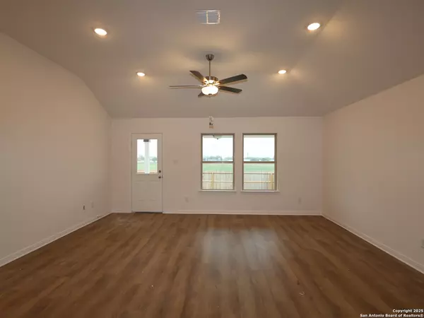 New Braunfels, TX 78130,1668 Quiet Teal