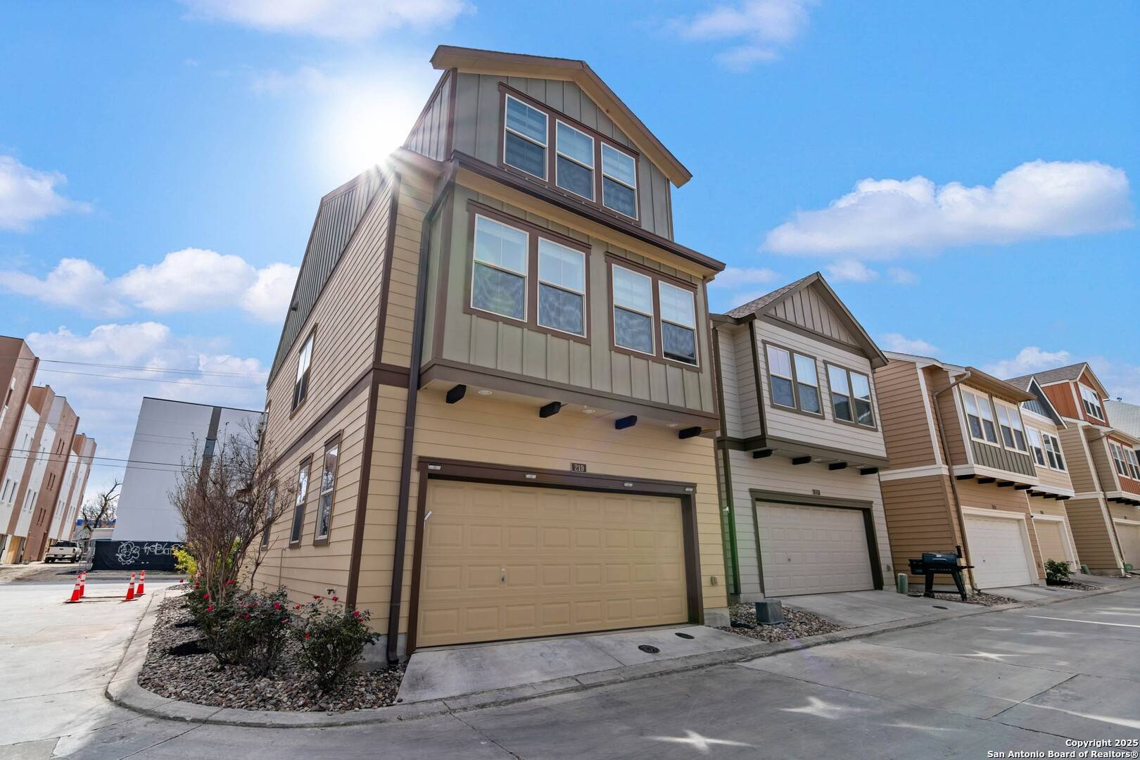 San Antonio, TX 78212,219 Courtland Place