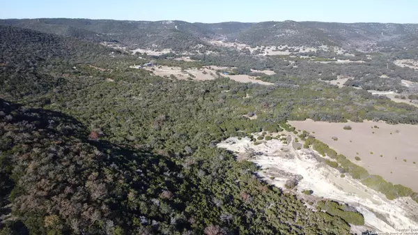 Leakey, TX 78873,1611 walter white ranch