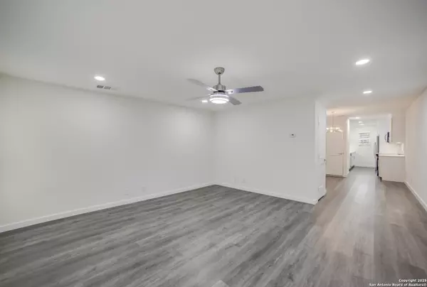 San Antonio, TX 78247-3867,2718 OLD FIELD DR UNIT 103