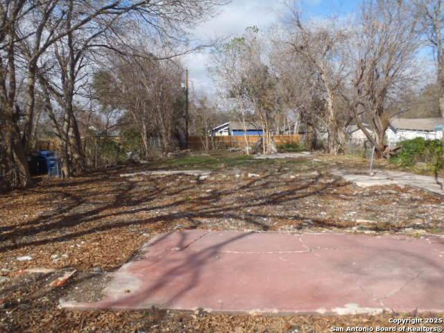 San Antonio, TX 78210-3526,817 HIGHLAND BLVD