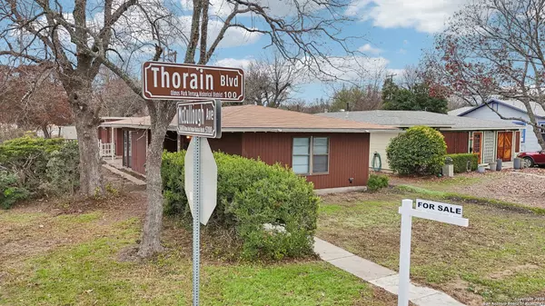 102 THORAIN BLVD, San Antonio, TX 78212-1226