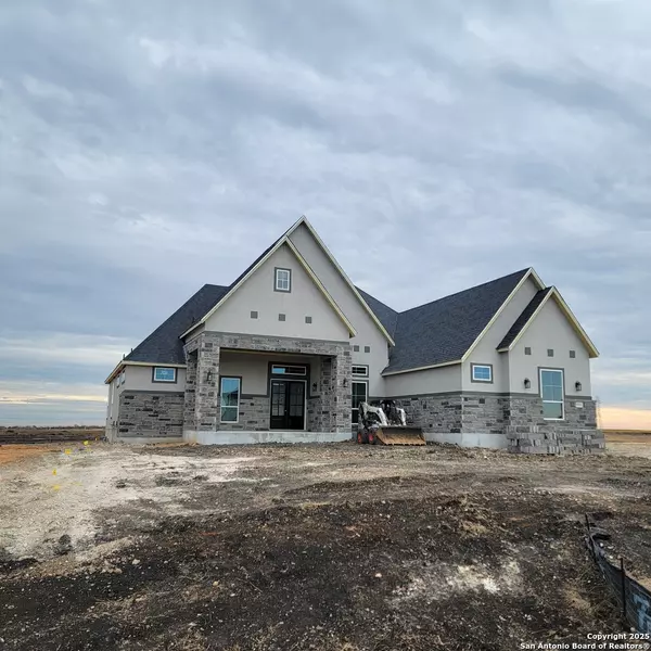 9322 Big Iron,  Marion,  TX 78124