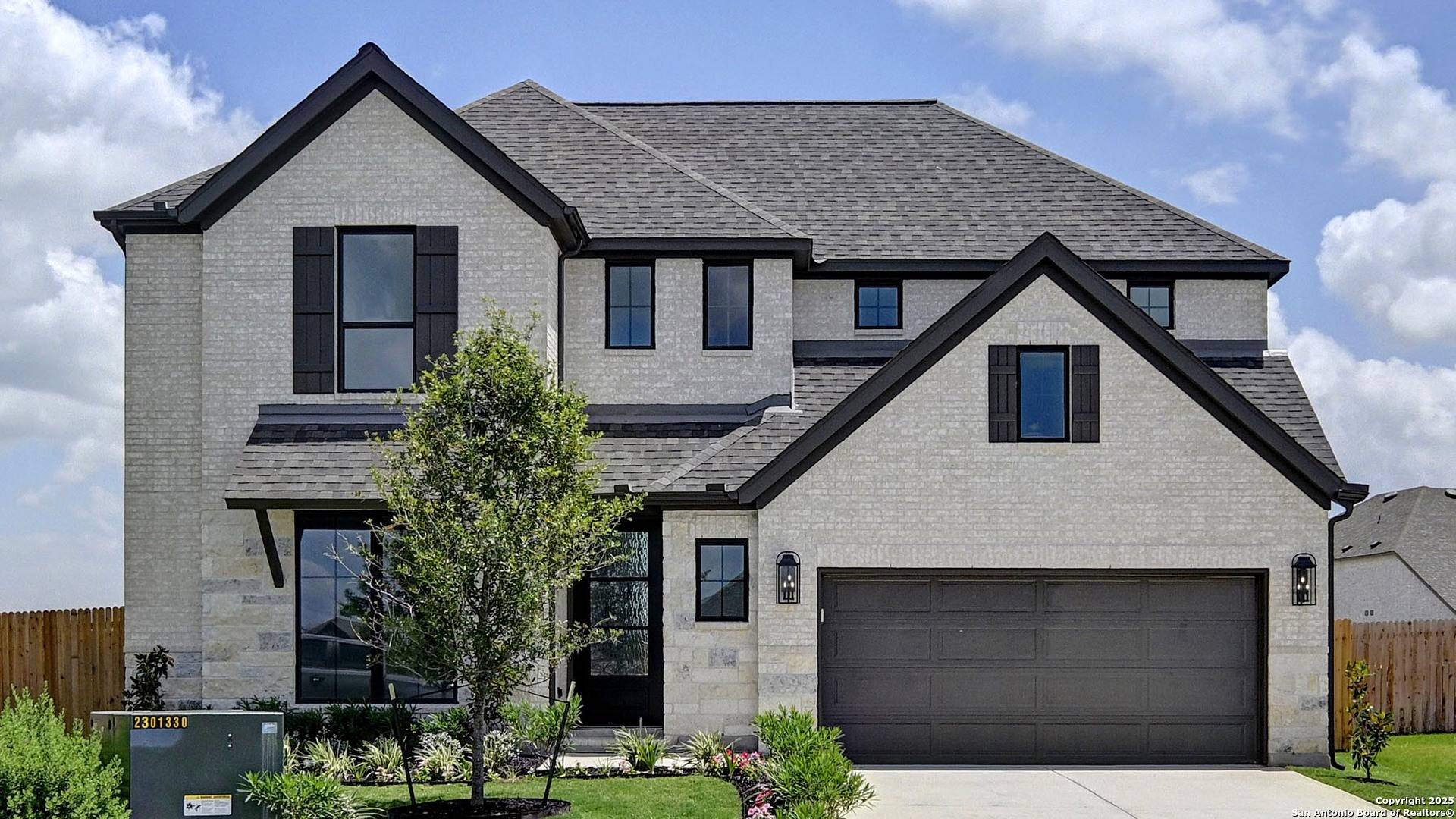 Castroville, TX 78009,142 Buckley Oak