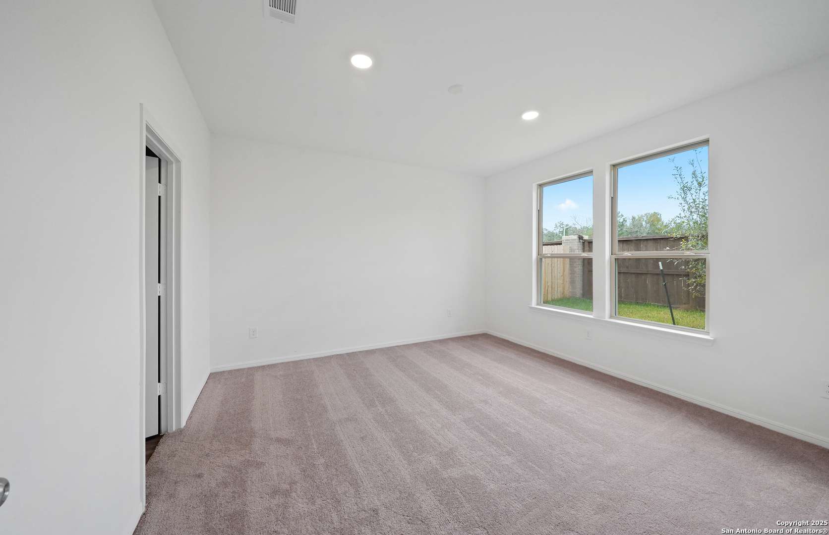 San Antonio, TX 78252,8126 Smithers Avenue