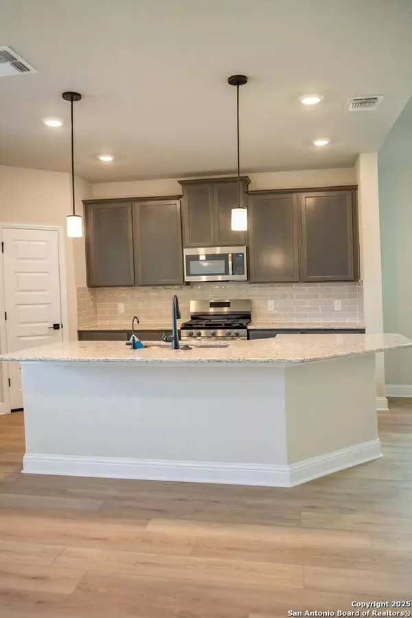 San Antonio, TX 78253,6623 Velma Path