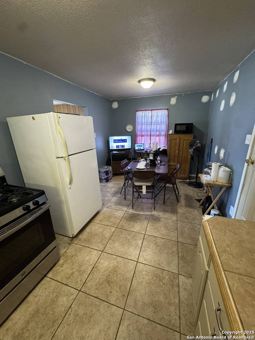 San Antonio, TX 78221,9202 Agan