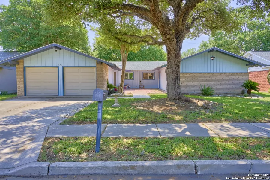 9702 LANTANA DR, San Antonio, TX 78217-4519