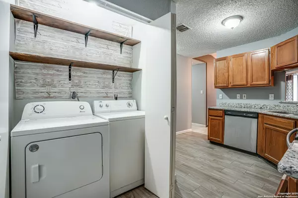 San Antonio, TX 78250-4869,6222 Valley Knight