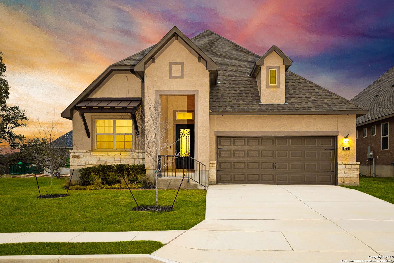 176 Burning Star, Castroville, TX 78009